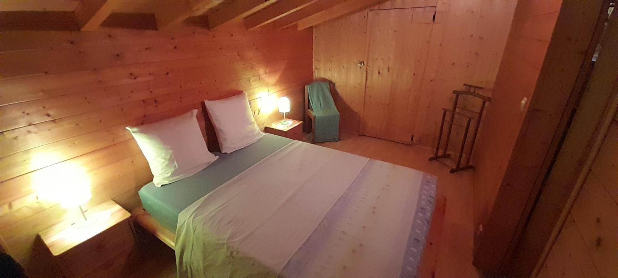 Location Type Gite, Chambre D'Hote, Meuble De Tourisme Dans Joli Petit Chalet Typique Et Ou Jolie Roulotte Type Boheme Waldighoffen Exteriör bild