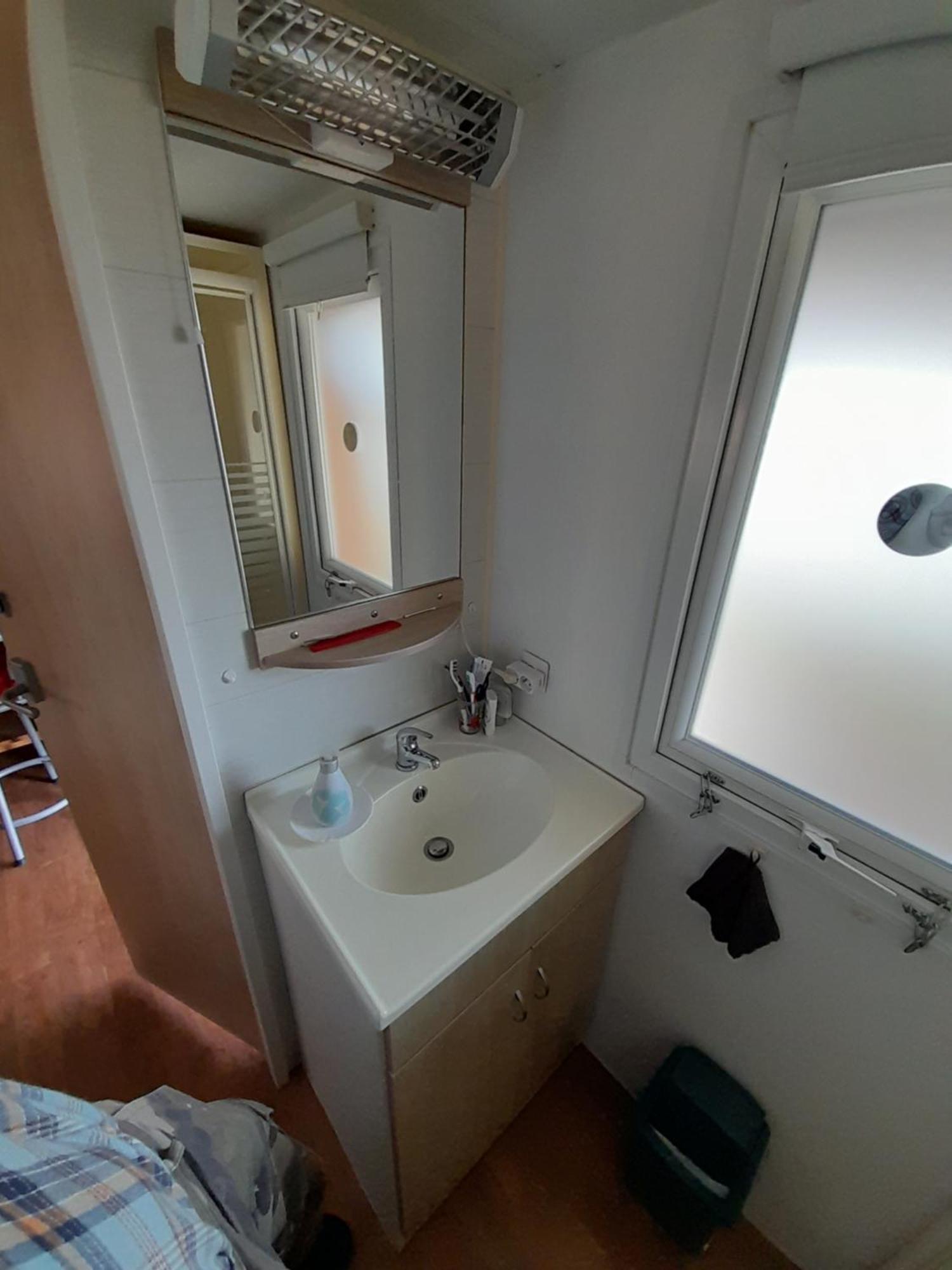 Location Type Gite, Chambre D'Hote, Meuble De Tourisme Dans Joli Petit Chalet Typique Et Ou Jolie Roulotte Type Boheme Waldighoffen Exteriör bild